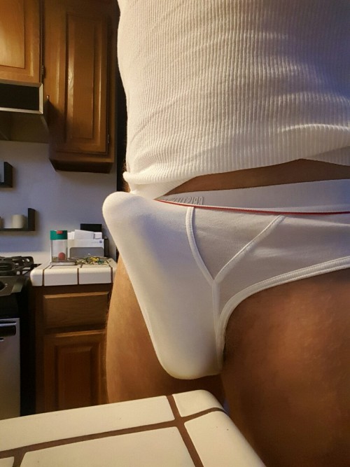 white-briefs-only:  myunderpants4321:  tentage happens when your a briefs and not a boxers man. 