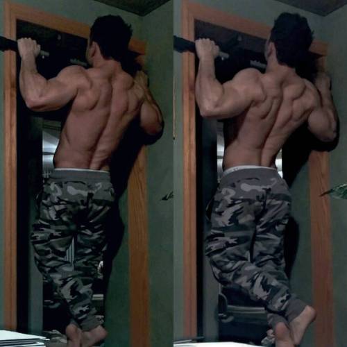 lumbrjax:  Instagram user @upjake_fitness http://ift.tt/1oxVAQP