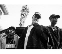 90shiphopraprnb:  Dogg Pound |   Los Angeles, CA 1992 | by Chi Modu