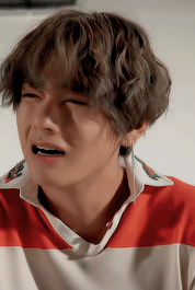 Make Me Choose @ohjiminn Asked Jungkooks Eyes Or Taehyungs Smile [cr.]