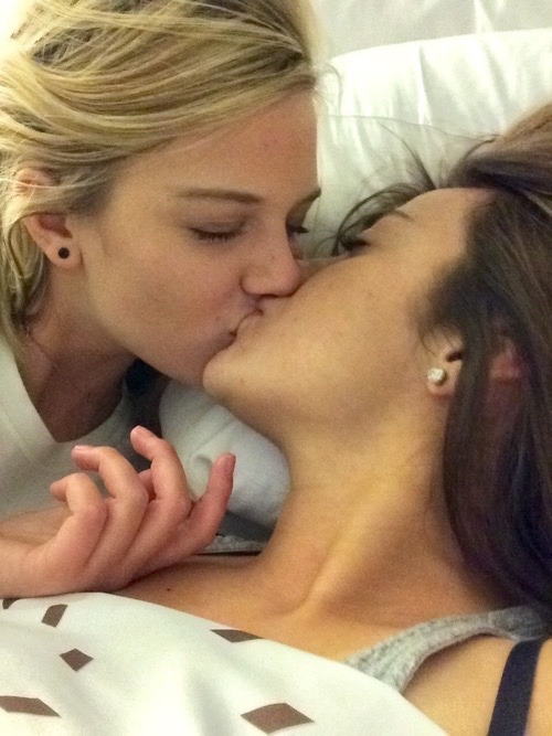 lesbian-sweethearts:  Follow for more lesbians!