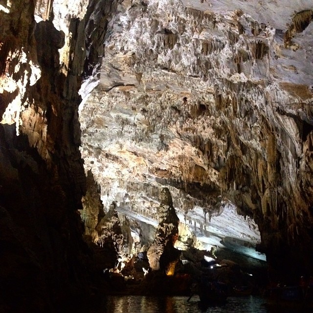 I think the most beautiful thing about Vietnam is that more than 90% of all the tourist attractions I’ve seen are natural wonders. #Vietnam1EverywhereElse0 (at Động Phong Nha-Quảng Bình)