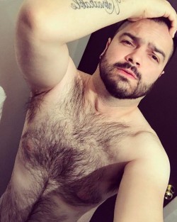 https://64.media.tumblr.com/d7e4c545266e5bf832cbf9afdde36e1c/tumblr_pgc4mtayJC1qce4azo1_500.jpg