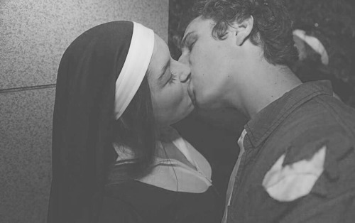 completelysuicidal:  I love you see you creeping ;) 