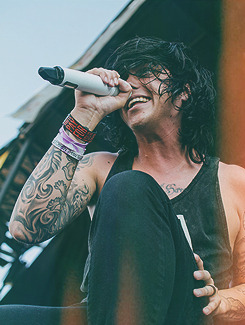 feelsws:  {credit}     