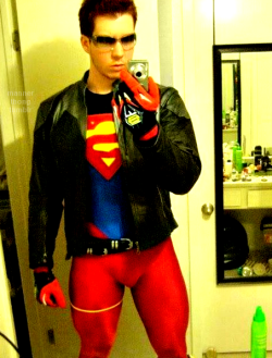 mannerthong:  &gt; Superboy &gt;  Sexy