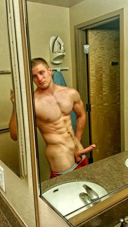 cuthighandtightgrower: southernfratguy: SouthernFratGuy • Me • InstaSh