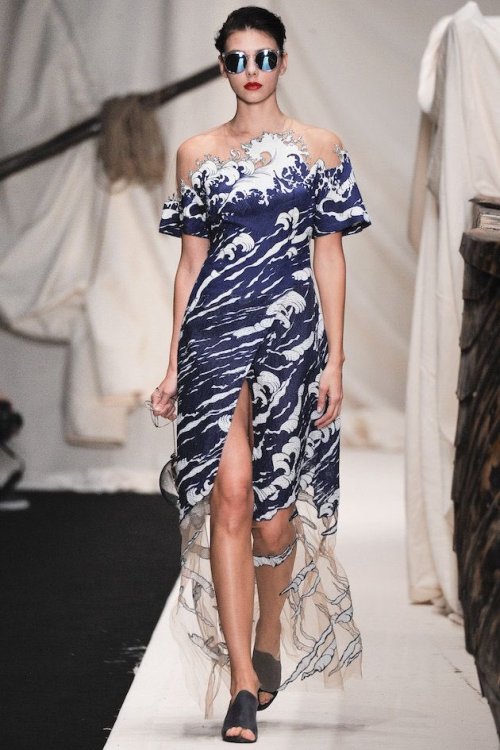 nevver:She wore it well
