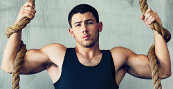 zacefronsbf:  Nick Jonas + arms/armpits