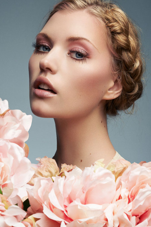 Jeff Tse Shoots Cherry Blossom Beauty Cherry Blossom Girls – For his latest beauty shoot, phot