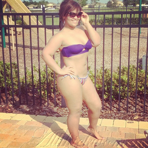 thickleggz:  Cheka Fierce looking ridiculously THICK!!! Click here for more Thick