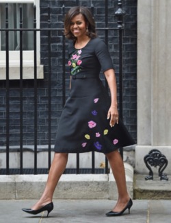 sincerelyshawndra:  muscovado-sugar:  securelyinsecure:  accras:  First lady Michelle Obama and daughters arrive at Number 10 Downing Street in London, 6/16/15.  They are so beautiful  Slight work  Those girls are so tall &amp; have just grown up in our