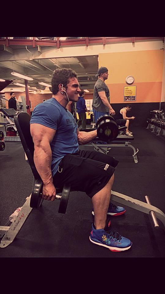 Lover of huge muscle