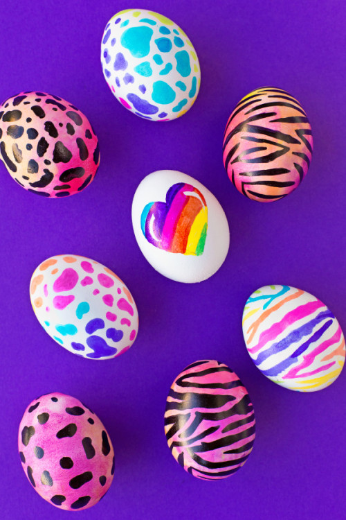 guardians-of-the-food: DIY Lisa Frank Easter Eggs