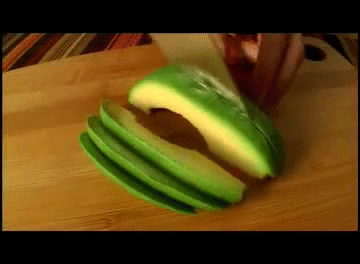 uglyshelly:  beautifulpicturesofhealthyfood:  Avocado porn…  Mmmmmm so good! 