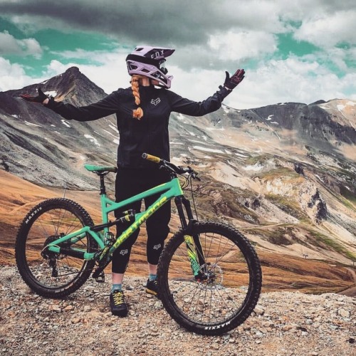 mountainbikeresheaven: Hello world. Tag a friend and follow us @mountainbikersheaven for more mounta