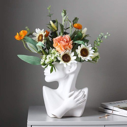 Product Of The Week: A Modern Bust Shaped Vase