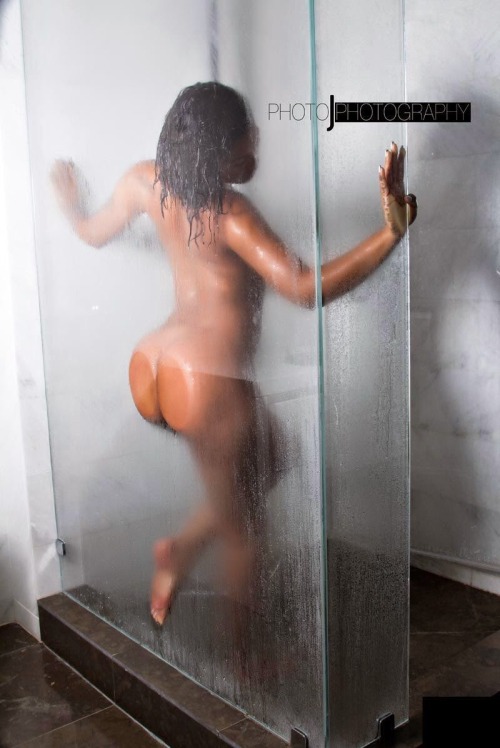 alexander-lvst:  GIRLS: Taylor Hing @TaylorHing - “Dripping Wet” (NSFW)  I really like this set, it’s candid and shows Taylor Hing having fun getting all wet in the shower..  Pictures courtesy of Photo J.