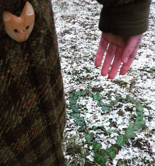 Barefoot in the snow…Happy Yule! ❄