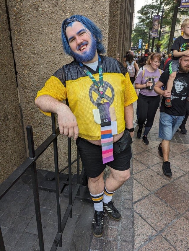 Saturday at DragonCon was Beast in the morning and Cyclops at night! Super proud with how this outfit came together. Was 