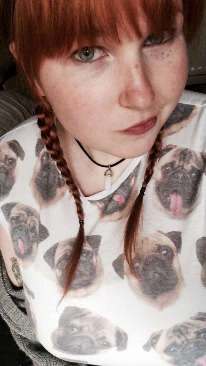 foxybaggins:  It’s a plaits, pigtails and pugs kinda day eh ✌🏻️