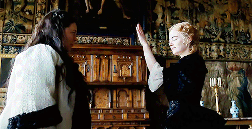 queenoftherebels:“You’re so beautiful. If I were a man I would ravish you.”↳ The Favourite | Olivia 