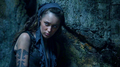 Commander Lexa Appreciation WeekDay 1-The moment you fell in love with herYou’re the commander?I mus