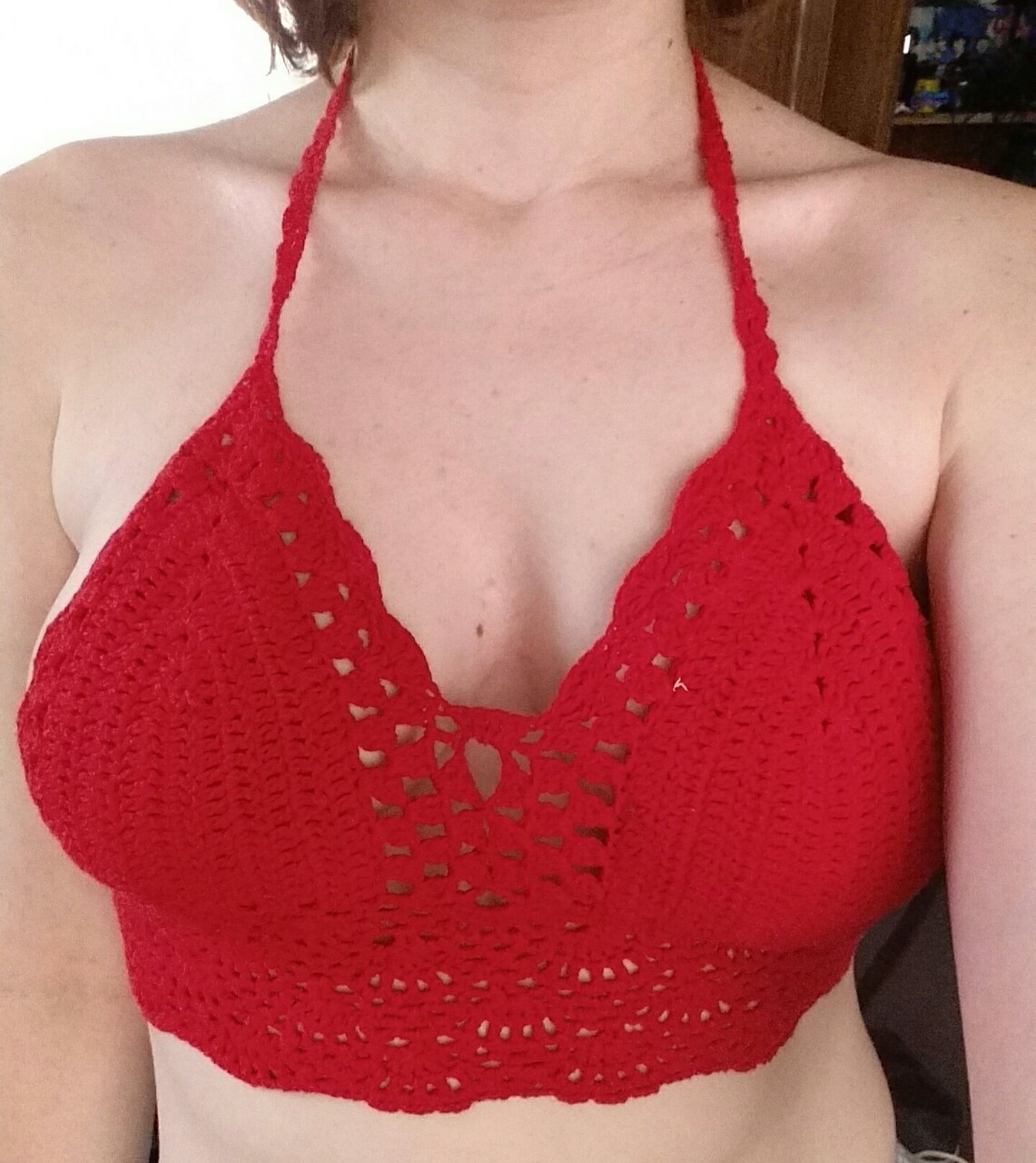 flipperwasadick:  My crochet tops came today~ The white one definitely needs a bikini