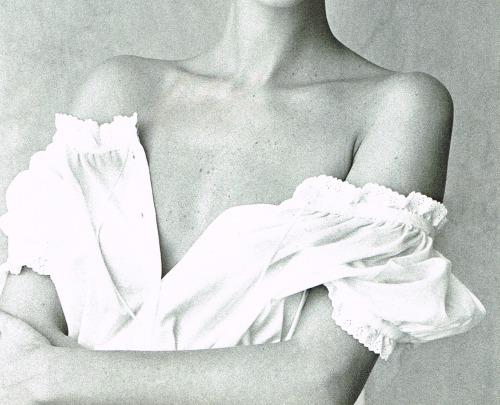 babyvintagee: Michelle Eabry for VOGUE Italia, 1987, photographed by Peter Lindbergh