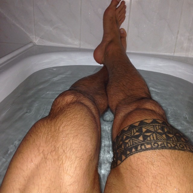 chinesemale:  Sore muscles 🚼… Epsom salts bath 🛀… 😊🙏 by d4n.f http://ift.tt/1vR1HPo