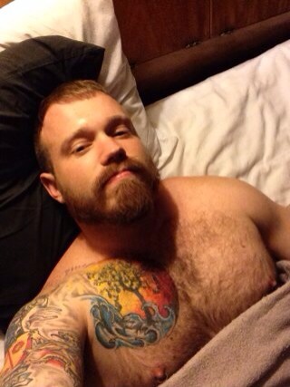 guysthatgetmehard:  good morning 
