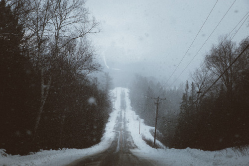 Shots from the second Northeast Collective Instameet in January, this time on top of Mount Pierce in