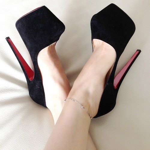 smuttastic:Don’t love a platform but damn.
