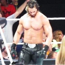 wwedeva:  helllllllllo seth 