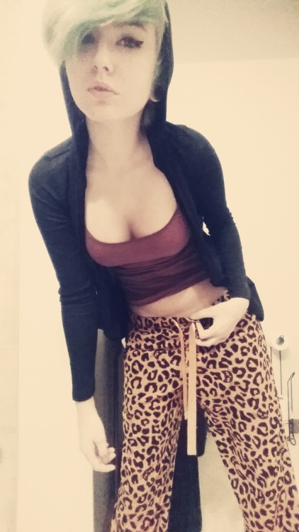 rydenarmani:  these pajama pants make me feel powerful