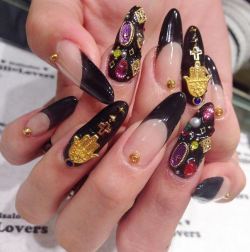 riemarieke:Jill and Lovers nail art