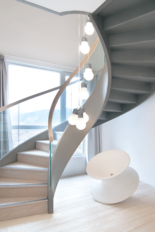 cknd:  The Snow Apartment | Source | More 