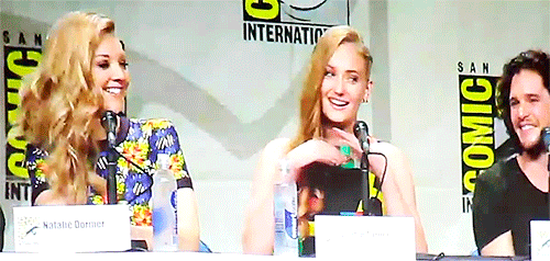 fyeahsophieturner:  Craig Ferguson: Natalie and Sophie, are you jealous of the swordplay? Do you ever wish you could get a little more in the way of kind of brutal killing action going on? [x] 