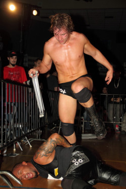 Deanismyunitedstateschampion:  Jon Moxley And Homicide 