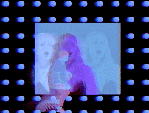 johnswick: “all the glory days are gone It’s over now I’m on my own” Paramor