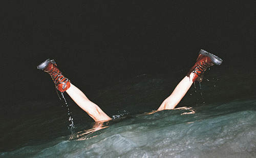 hollypolygon:  Untitled | via Tumblr on We Heart Ithttp://weheartit.com/entry/70027169/via/primadonnaheart 