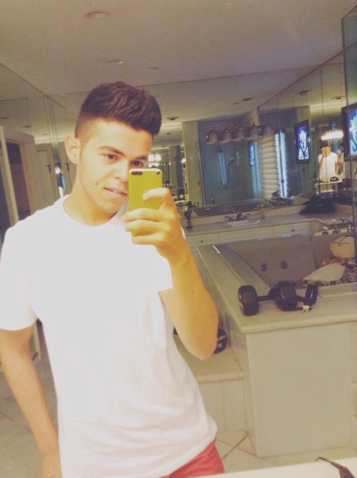 James’s new hair cut Unf he’s so perfect !❤️