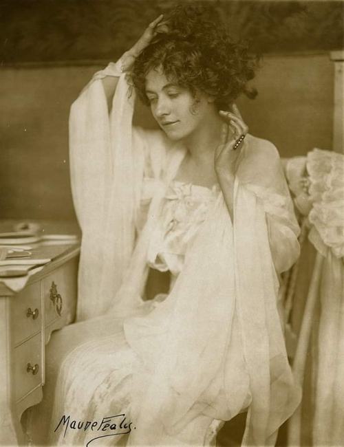 Maude Fealy Nudes &amp; Noises  