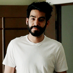 ewanmcgregod:  Actual puppy Ravi Chakrabarti (ﾉ◕ヮ◕)ﾉ*:･ﾟ✧