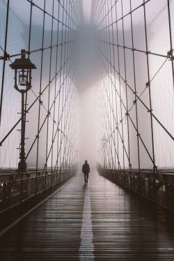 garakami:  Brooklyn Bridge by Gabriel Flores