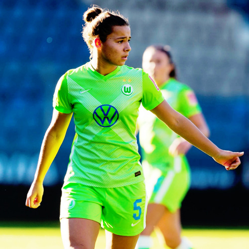 Lena Oberdorf of VfL Wolfsburg during the DFB Cup match between VfL Bochum 1848 and VfL Wolfsburg at