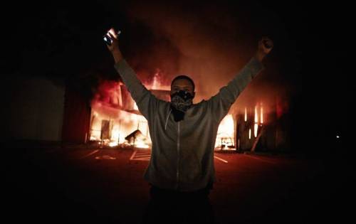 micdotcom:  20 photos show exactly what happened in Ferguson last night (2 of 2)  As dawn crept over Ferguson and its neighboring suburbs, the task of rebuilding after a night filled with tragedy loomed large. And it’s not tragic because stores were