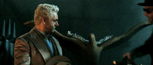 personneman:karolinadeaen:Can we talk about the amount of time spent showing Aziraphale realizing he