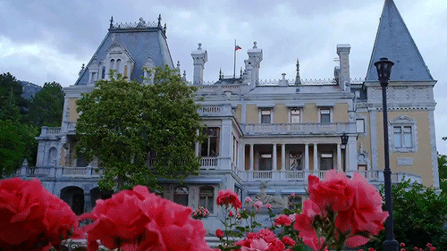 memory-of-the-romanovs:  THE MASSANDRA PALACE | Crimea | Russia. The Massandra Palace