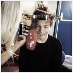 vauxn-blog:        harry styles; instagram       